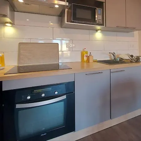 Cosy Zenith Purpan Apartment
